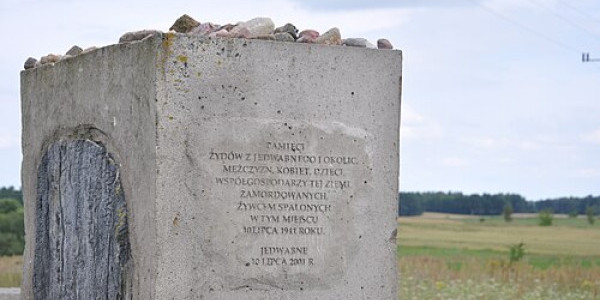 Jedwabne pomnik